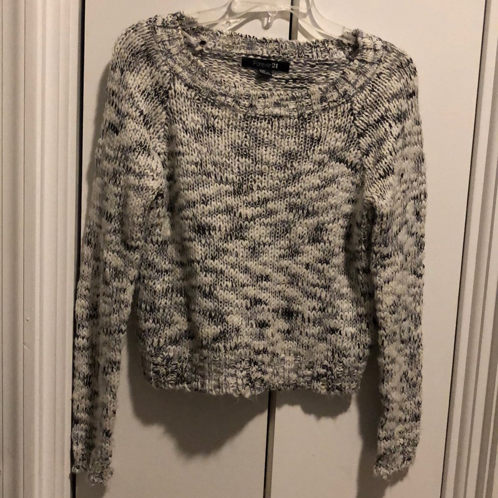 Black/white/grey crop sweater
